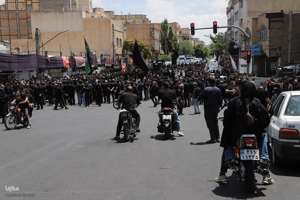 عزاداری ظهر عاشورا در تبریز