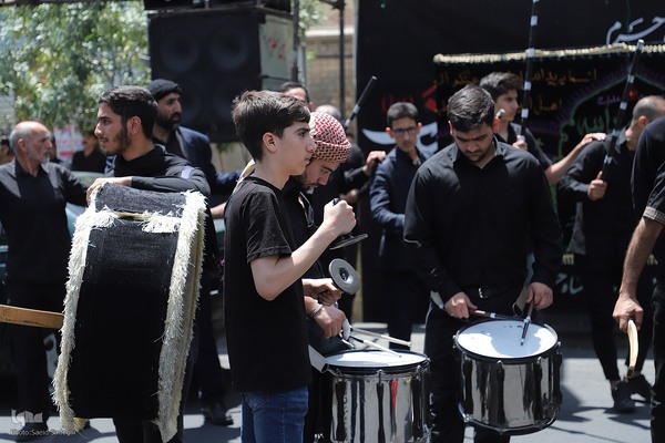 عزاداری ظهر عاشورا در تبریز