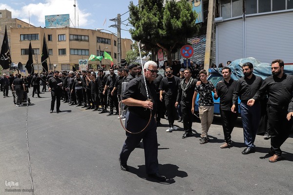 عزاداری ظهر عاشورا در تبریز