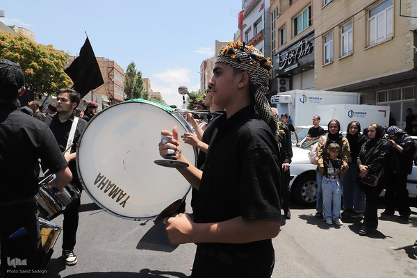 عزاداری ظهر عاشورا در تبریز