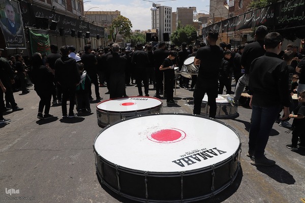 عزاداری ظهر عاشورا در تبریز