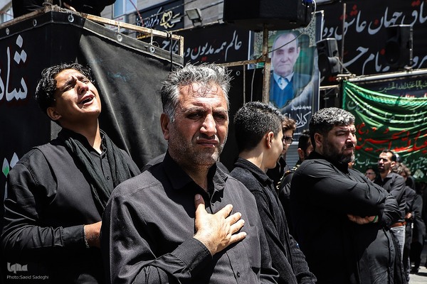 عزاداری ظهر عاشورا در تبریز