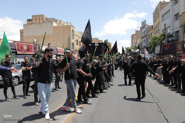 عزاداری ظهر عاشورا در تبریز