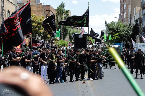 عزاداری ظهر عاشورا در تبریز