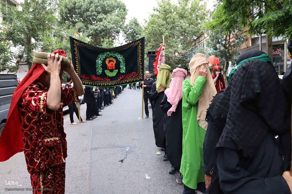 نمایش خیمه سوزان و حرکت نمادین کاروان اسرای کربلا – شهرستان اهر