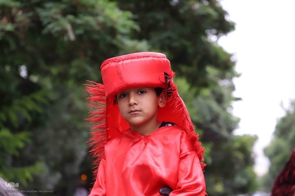 نمایش خیمه سوزان و حرکت نمادین کاروان اسرای کربلا – شهرستان اهر