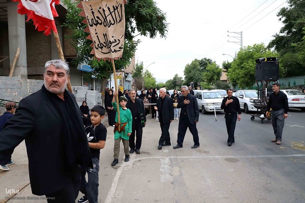 نمایش خیمه سوزان و حرکت نمادین کاروان اسرای کربلا – شهرستان اهر