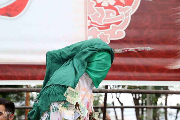 نمایش خیمه سوزان و حرکت نمادین کاروان اسرای کربلا – شهرستان اهر