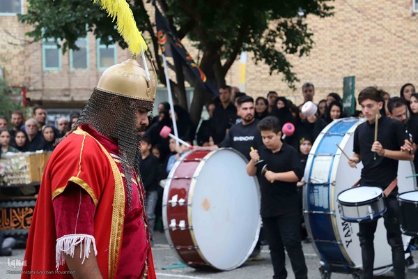 نمایش خیمه سوزان و حرکت نمادین کاروان اسرای کربلا – شهرستان اهر