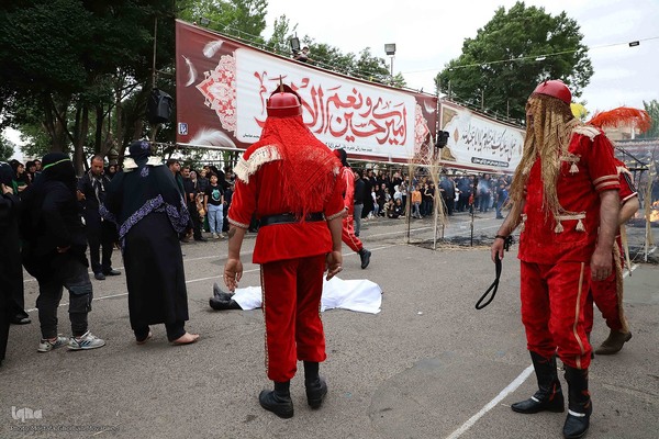 نمایش خیمه سوزان و حرکت نمادین کاروان اسرای کربلا – شهرستان اهر