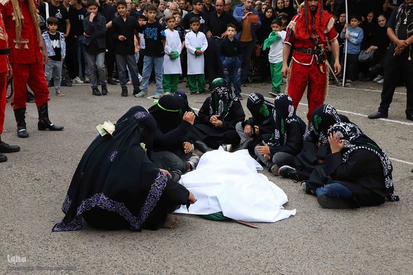 نمایش خیمه سوزان و حرکت نمادین کاروان اسرای کربلا – شهرستان اهر