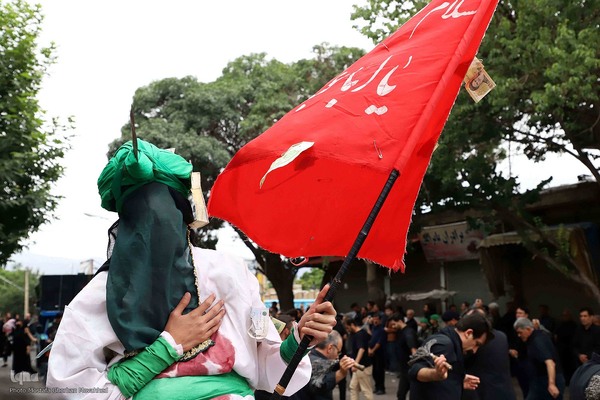 نمایش خیمه سوزان و حرکت نمادین کاروان اسرای کربلا – شهرستان اهر