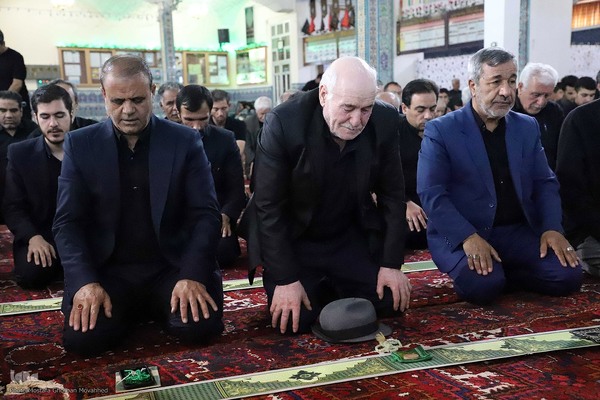 اقامه نماز ظهر عاشورا در اهر