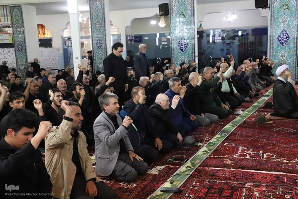 اقامه نماز ظهر عاشورا در اهر