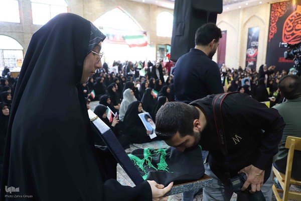 اجتماع زینبیون در تبریز