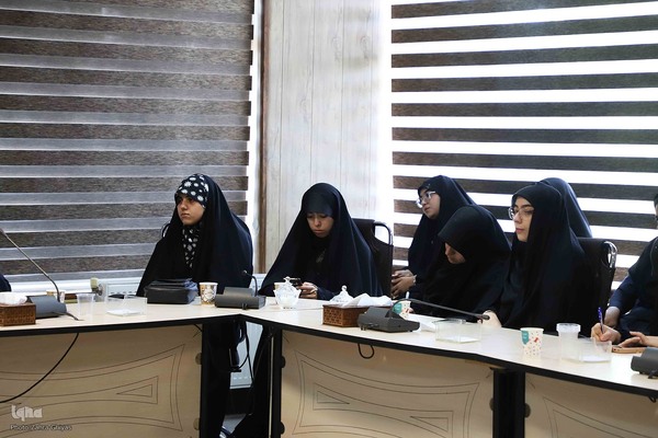 نشست تبیینی رویکرد رسانه ای تدبردر آیات مقاومت در تبریز