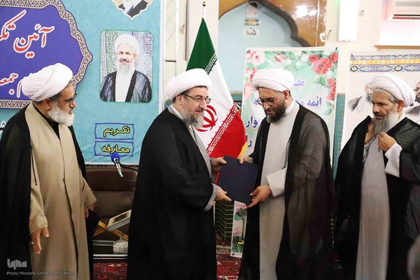 مراسم تکریم و معارفه امام جمعه سابق و جدید شهرستان اهر