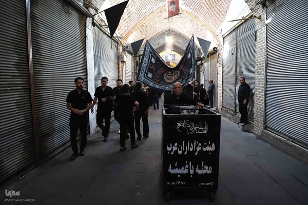 عزاداری اربعین حسینی در بزرگترین بازار مسقف جهان