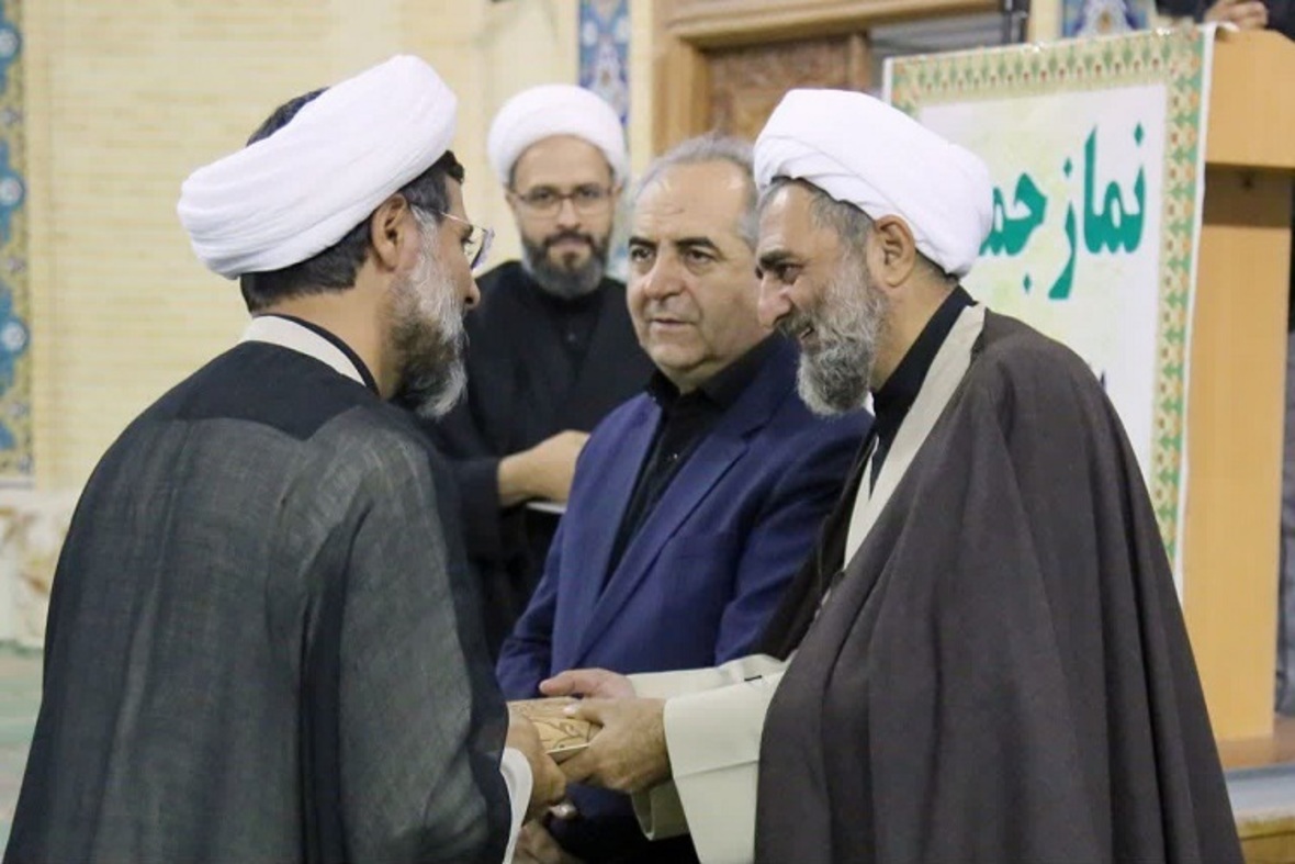 سخنرانی استاندار آذربایجان‌شرقی پیش از خطبه‌های نماز جمعه تبریز