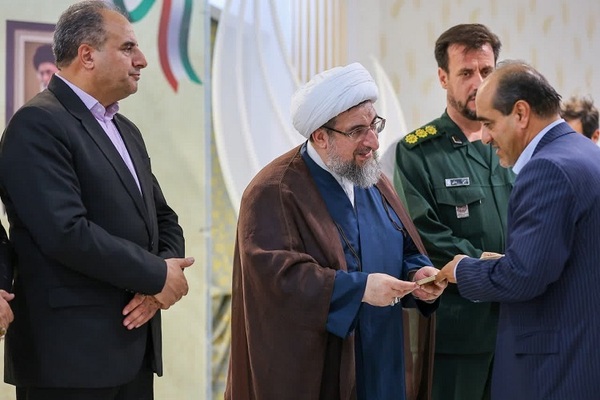 مراسم تجلیل از آزادگان فرهنگی آذربایجان شرقی