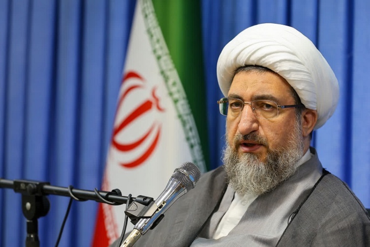 دیدار جمعی از فرماندهان ارتش با امام جمعه تبریز