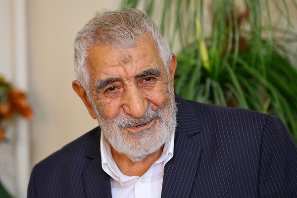 دیدار امام جمعه تبریز با خانواده سه شهید دفاع مقدس