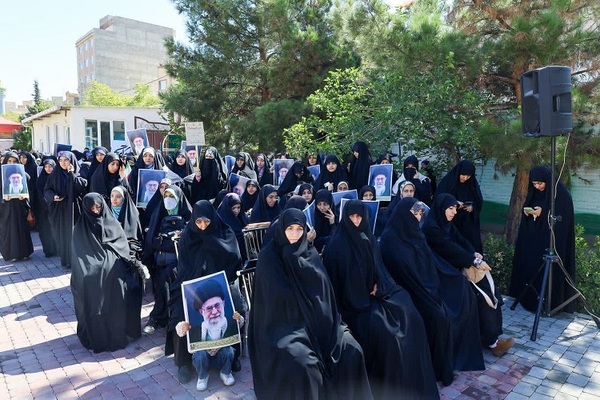 تجمع حمایتی طلاب و روحانیون تبریز در پشتیبانی از فرمایشات مقام معظم رهبری