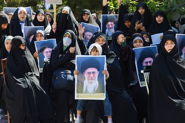 تجمع حمایتی طلاب و روحانیون تبریز در پشتیبانی از فرمایشات مقام معظم رهبری