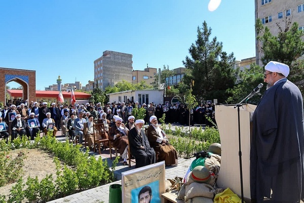 تجمع حمایتی طلاب و روحانیون تبریز در پشتیبانی از فرمایشات مقام معظم رهبری