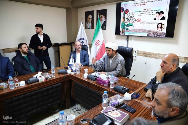 نشست تبیینی «نقش راهبردی امامین انقلاب اسلامی در جنگ تحمیلی» در جهاددانشگاهی آذربایجان شرقی