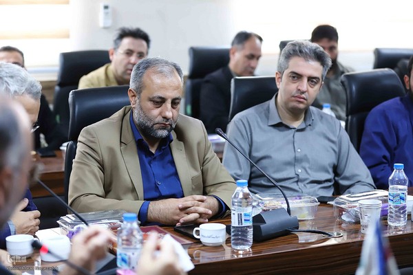 نشست تبیینی «نقش راهبردی امامین انقلاب اسلامی در جنگ تحمیلی» در جهاددانشگاهی آذربایجان شرقی