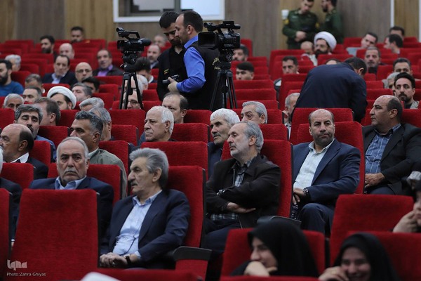 نشست فرمانده انتظامی آذربایجان شرقی با گروه های مرجع و اقشار تاثیرگذار