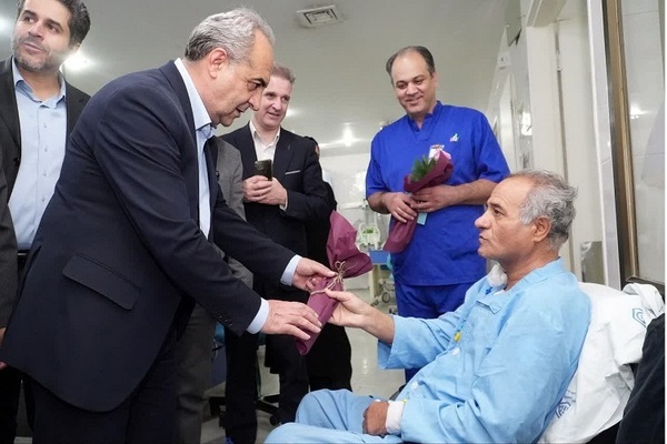 تجلیل استاندار آذربایجان شرقی از پرستاران