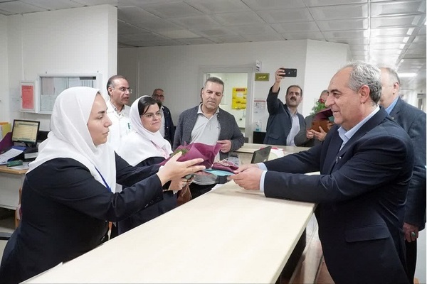 تجلیل استاندار آذربایجان شرقی از پرستاران