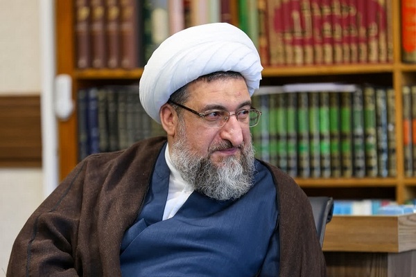 دیدار وزیر امور خارجه با امام جمعه تبریز