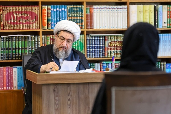 دیدار اقشار مختلف مردم با امام جمعه تبریز