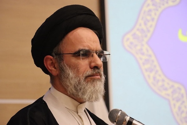 مراسم تجلیل از برگزیدگان آزمون‌های حفظ عمومی