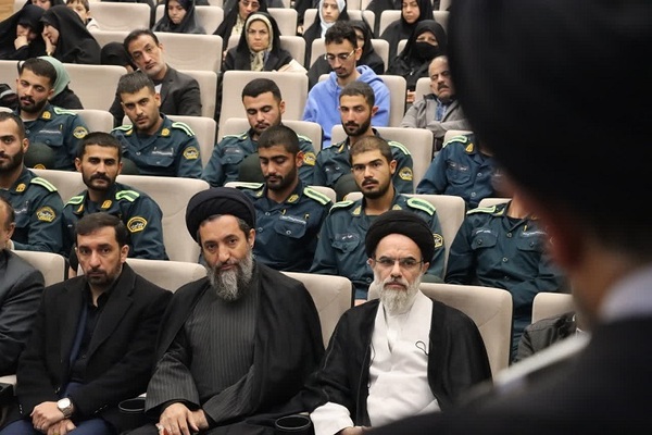 مراسم تجلیل از برگزیدگان آزمون‌های حفظ عمومی