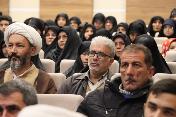 مراسم تجلیل از برگزیدگان آزمون‌های حفظ عمومی