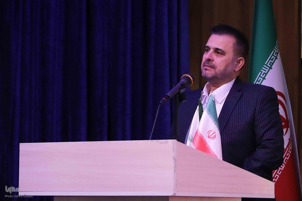 برگزاری اولین همایش توانمندسازی آموزگاران در بازشناسی خط قرآن درسی و شیوه‌های نوین آموزش در تبریز