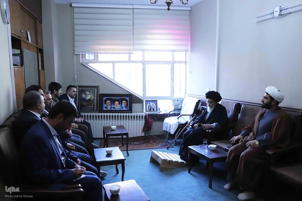 دیدار مشاور وزیر و دبیر کمیسیون توسعه آموزش عمومی قرآن کشور با امام جمعه تبریز