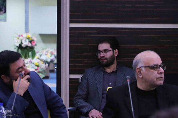 نشست هم اندیشی اساتید قرآنی آذربایجان شرقی با مشاور وزیر آموزش و پرورش