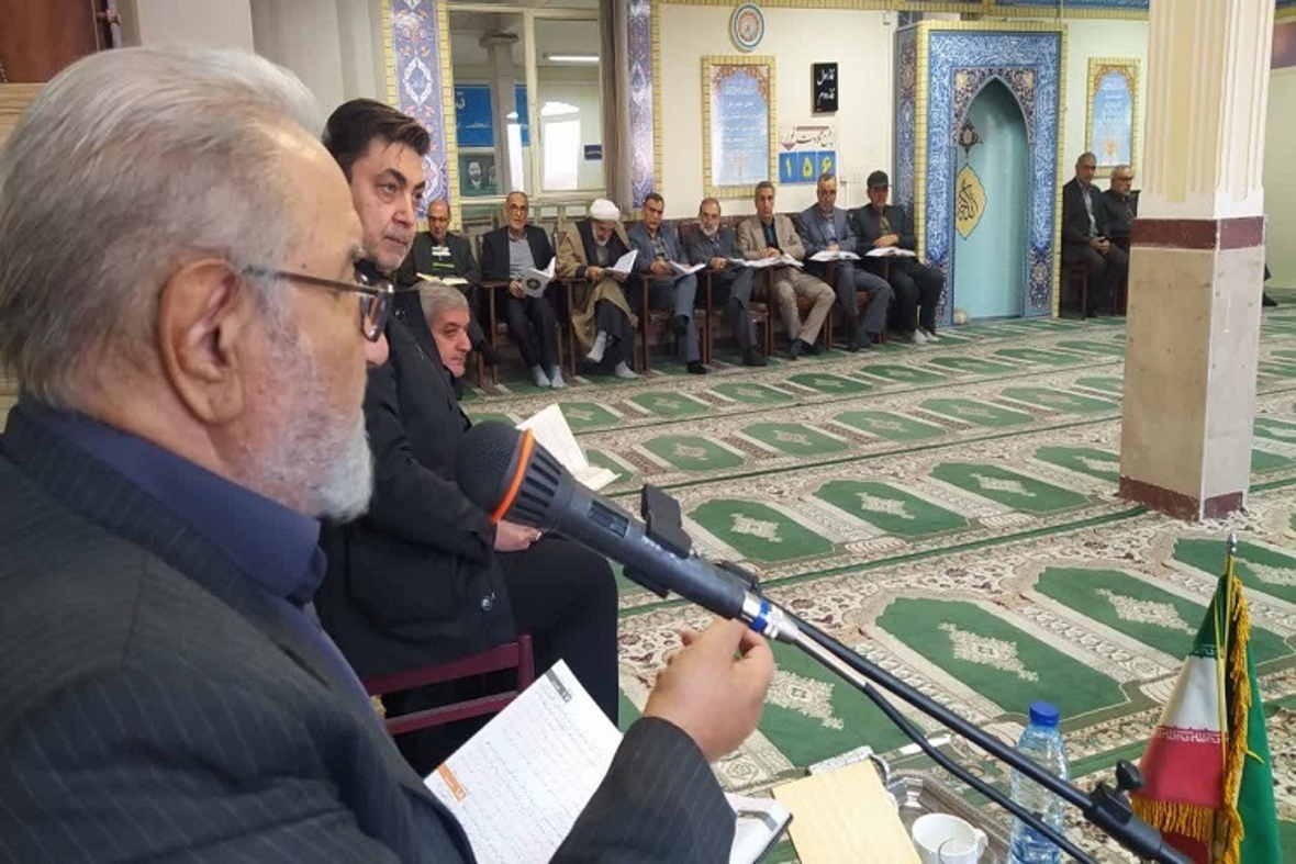 جلسه تفسیر قرآن ویژه مدیران اجرایی آذربایجان‌شرقی