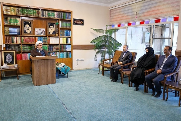 دیدار رئیس دانشگاه شهید مدنی با امام جمعه تبریز