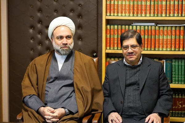 دیدار رئیس دانشگاه شهید مدنی با امام جمعه تبریز