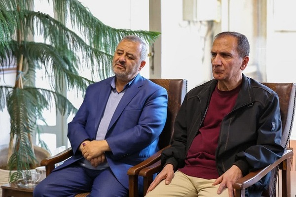 دیدار امام جمعه تبریز با اعضای مؤسسه ادبی حکیم نظامی