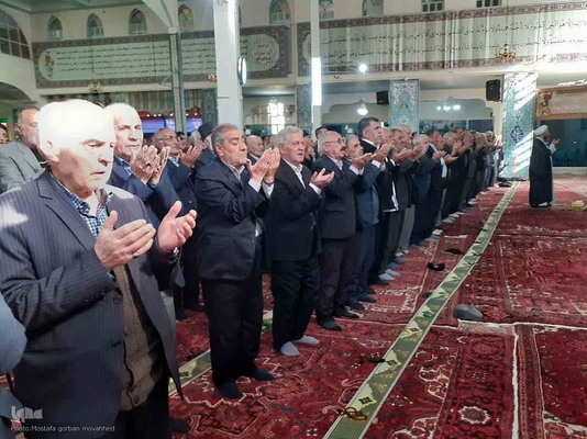 برپایی میز خدمت در مصلی نماز جمعه شهرستان اهر