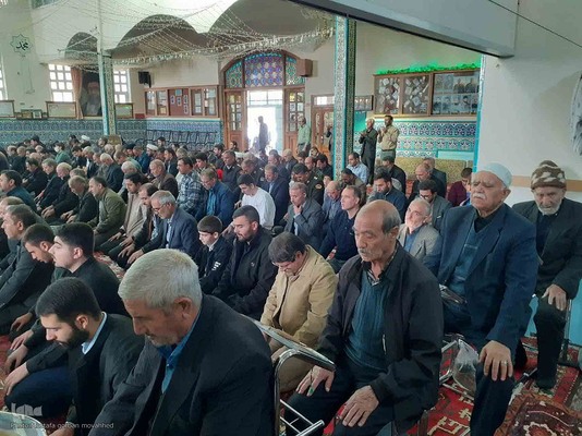 برپایی میز خدمت در مصلی نماز جمعه شهرستان اهر