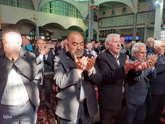 برپایی میز خدمت در مصلی نماز جمعه شهرستان اهر