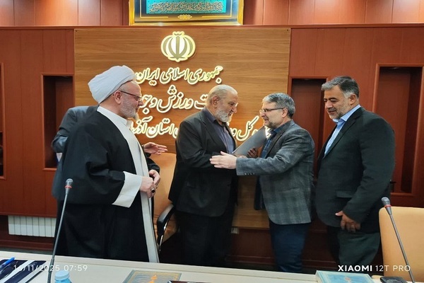 جلسه تفسیر قرآن ویژه مدیران اجرایی آذربایجان‌شرقی